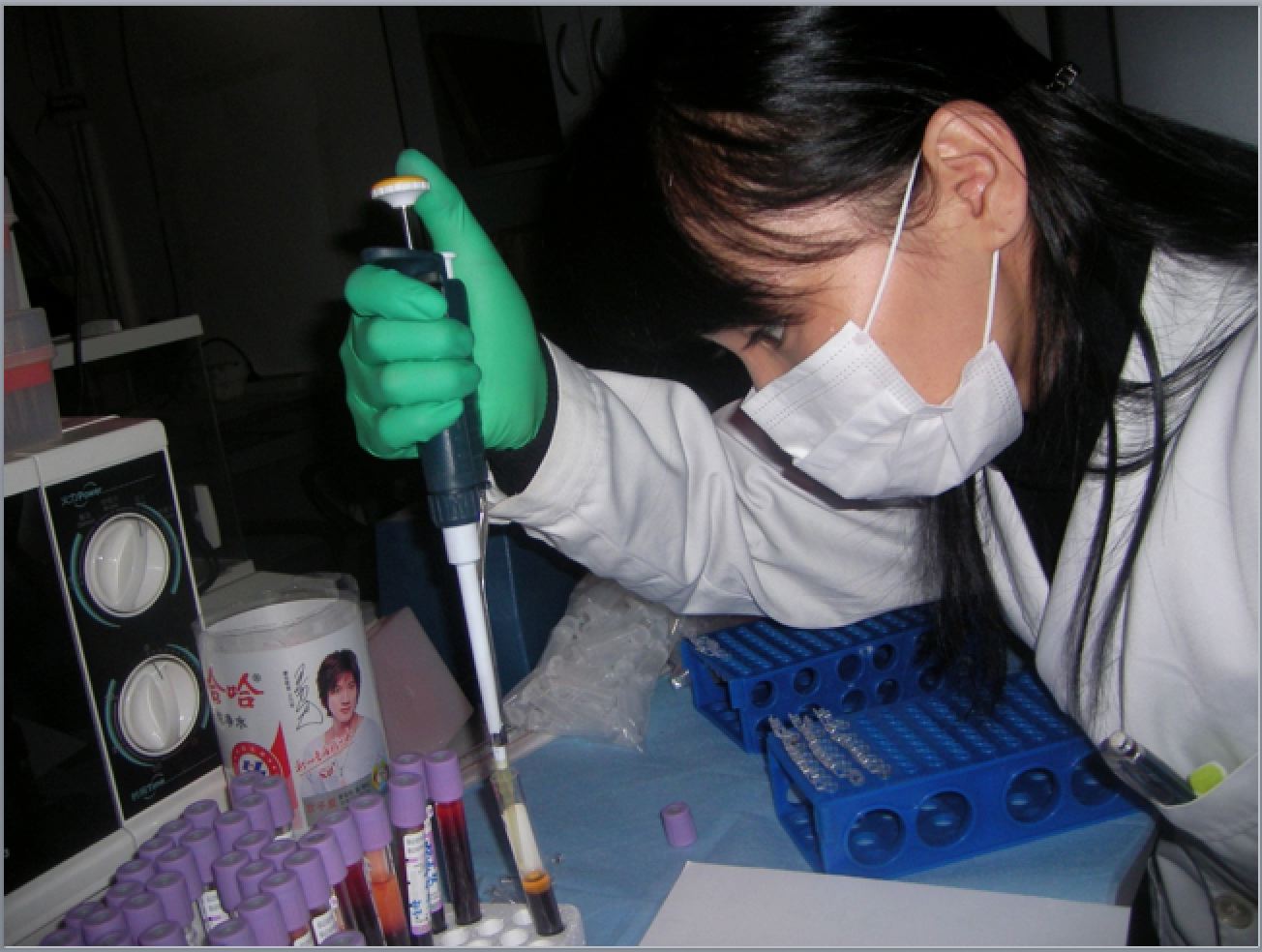 蒙古国青年访问学者在研究室工作